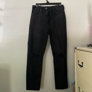 black american eagle ripped jeans size 4